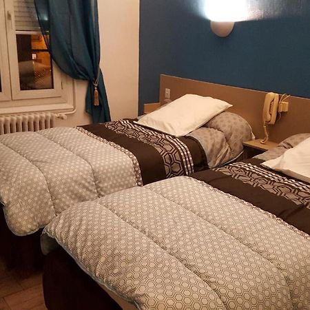 Hotel Ronsin Fresnay-sur-Sarthe Eksteriør bilde