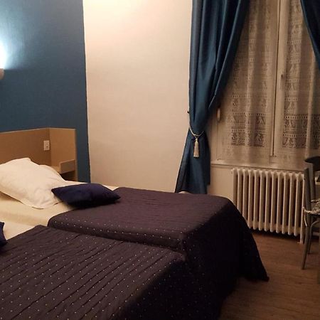 Hotel Ronsin Fresnay-sur-Sarthe Eksteriør bilde