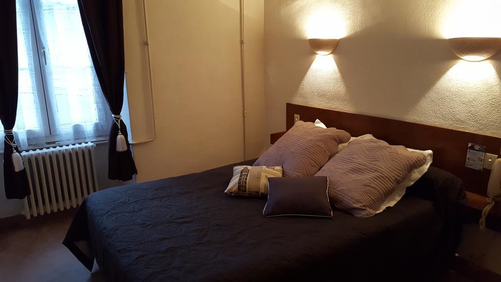 Hotel Ronsin Fresnay-sur-Sarthe Eksteriør bilde