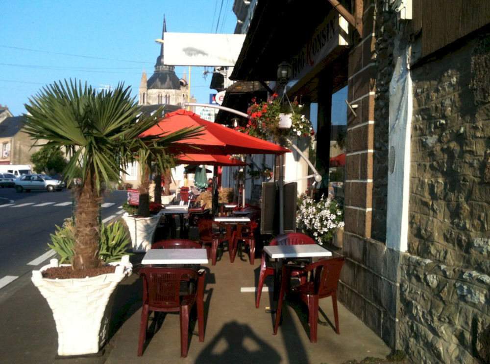 Hotel Ronsin Fresnay-sur-Sarthe Eksteriør bilde