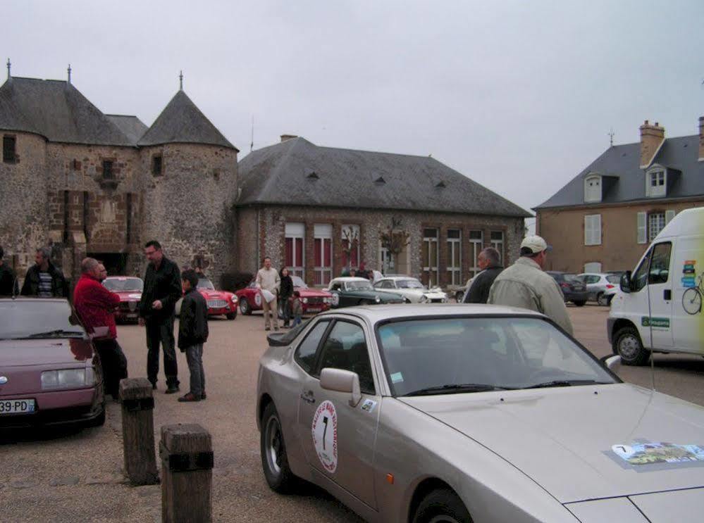 Hotel Ronsin Fresnay-sur-Sarthe Eksteriør bilde